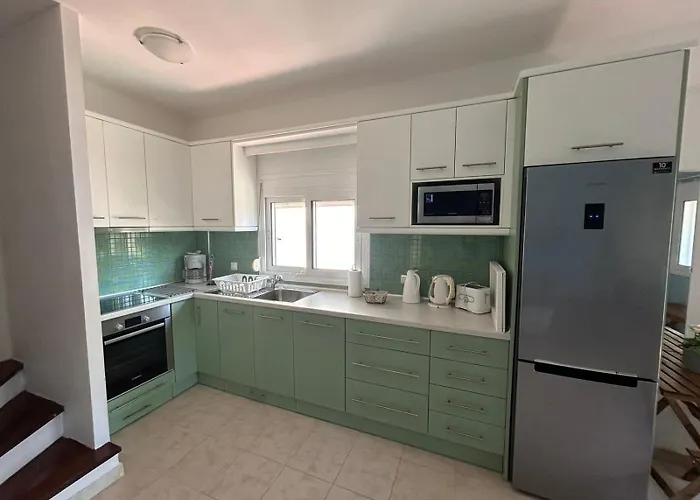 Karma * Kalyves Polygyrou